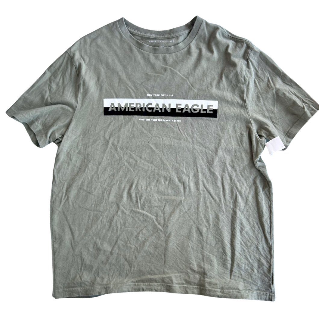american eagle T-Shirt size Large