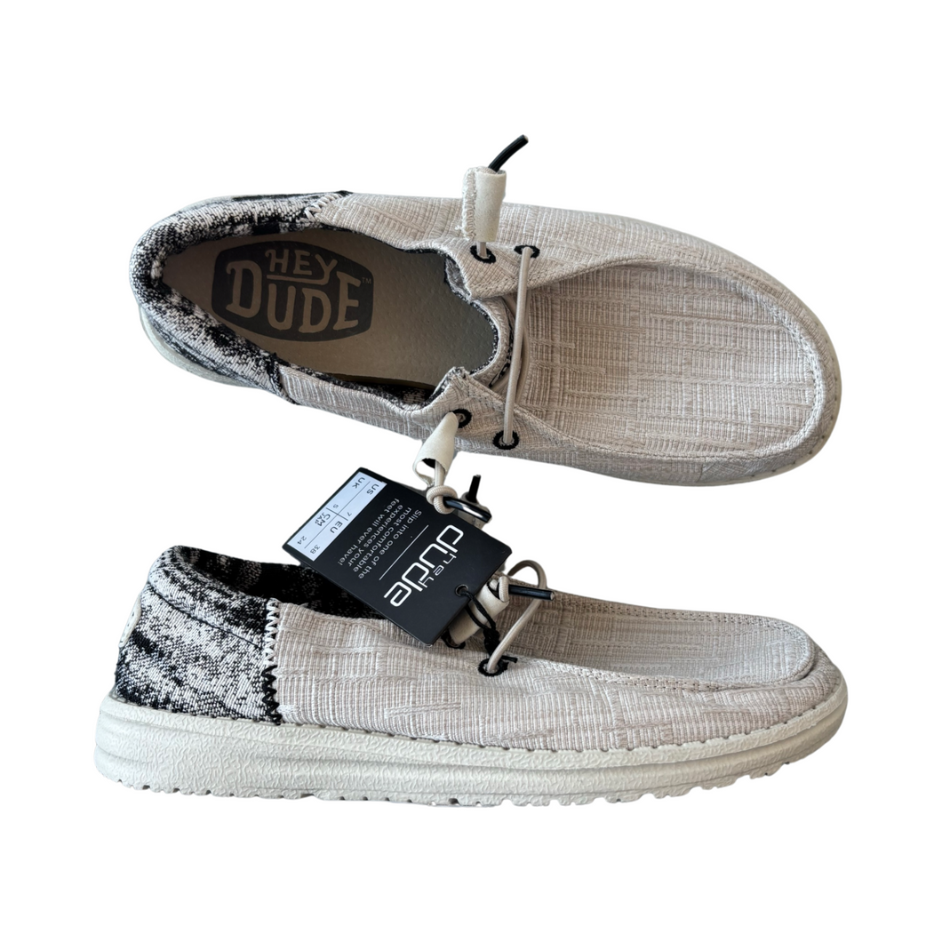 hey dude Casual Shoes Womens 7