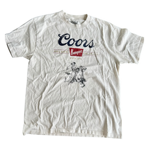 tee luv T-shirt Size Large