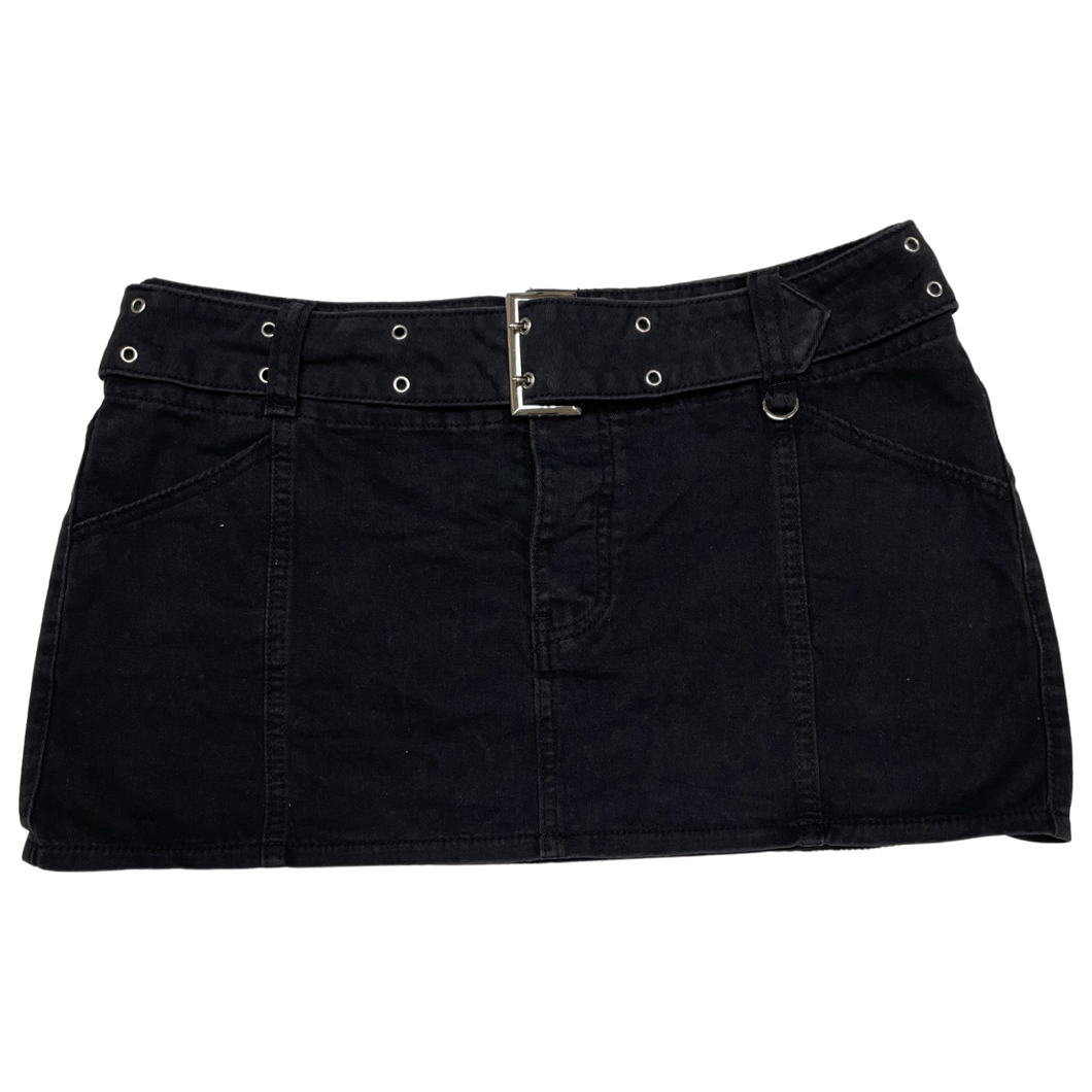 Adika Short Skirt Size Large