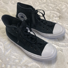 Load image into Gallery viewer, Converse Casual Shoes Womens 7.5
