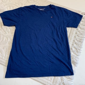Tommy Hilfiger T-Shirt Size Large