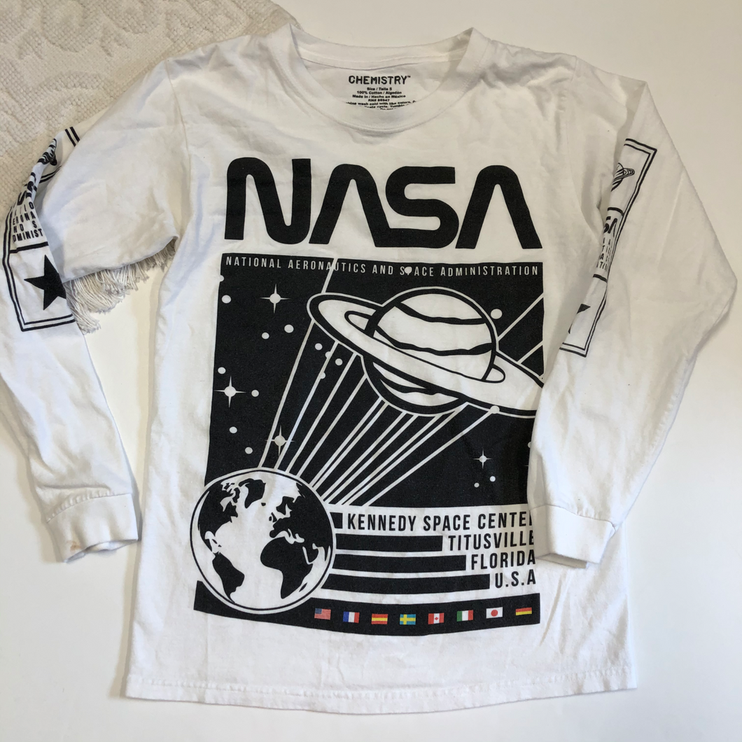 Long Sleeve T-Shirt Size Small