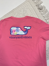 Load image into Gallery viewer, Vineyard Vines T-Shirt Size Extra Large
