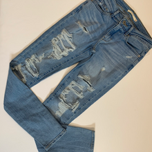 Load image into Gallery viewer, Levi Denim Size 1 (25)

