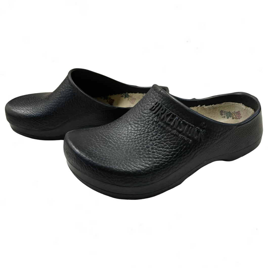 Casual Shoes Womens 5 birkenstocks – Plato's Closet Casual Shoes Womens 5 birkenstocks – Plato's Closet